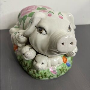 Italian Majolica Pig Sculpture with 7 Piglets Vintage